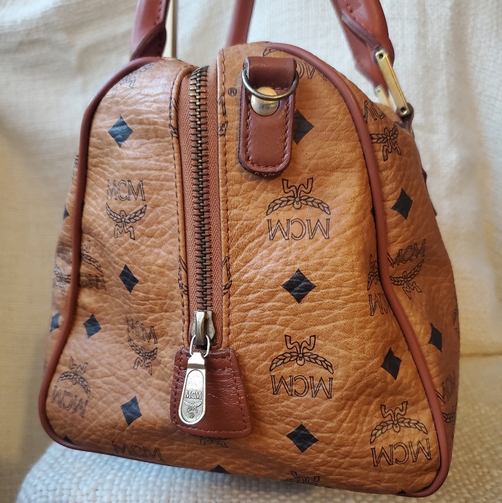 MCM Visetos Brown Monogram Handbag - Picture 3 of 16